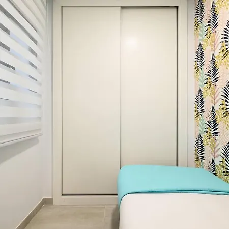 Encanto Playa Chica Apartment *
