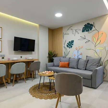 Encanto Playa Chica Apartment